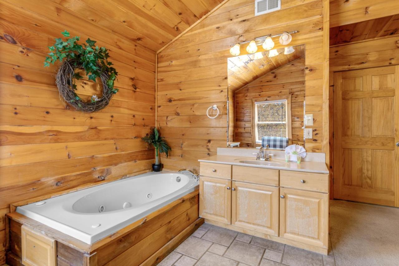 Papaw'S Bear Den Villa Pigeon Forge Eksteriør billede